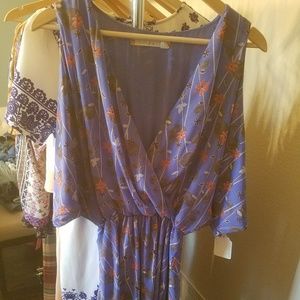 Peek a boo shoulders dress